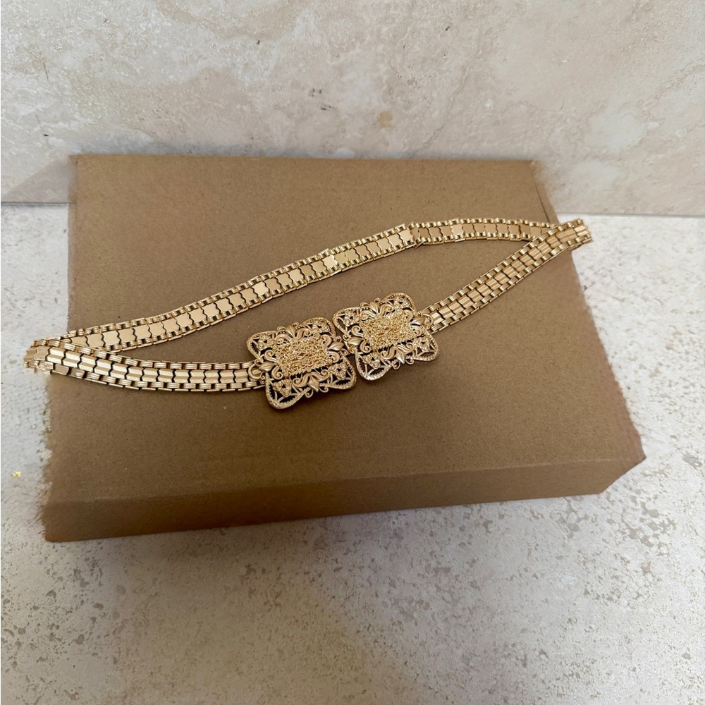 Yellow The Label Gold Rosette Chain Belt NWOT
